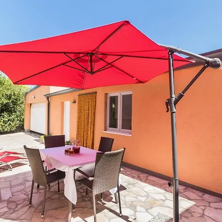 Ivica 1706 Apartment *