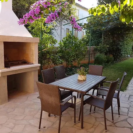 Ivica 1706 Apartment